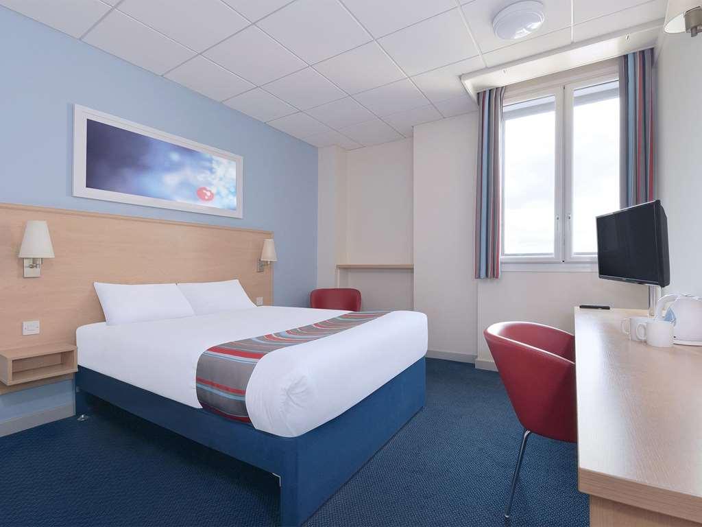 Travelodge Peterborough Central חדר תמונה