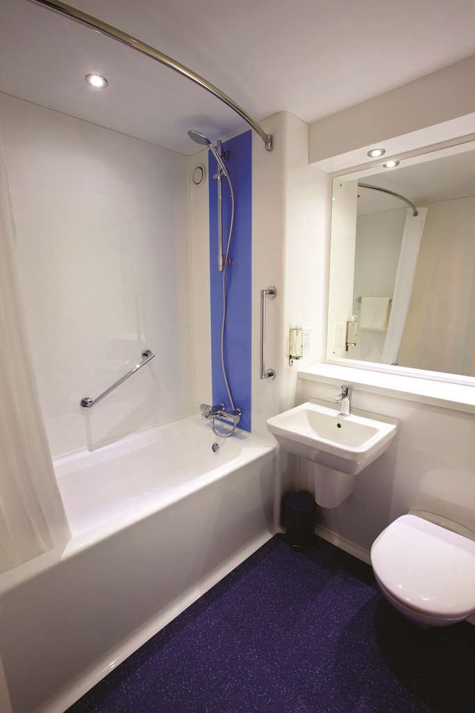 Travelodge Peterborough Central חדר תמונה